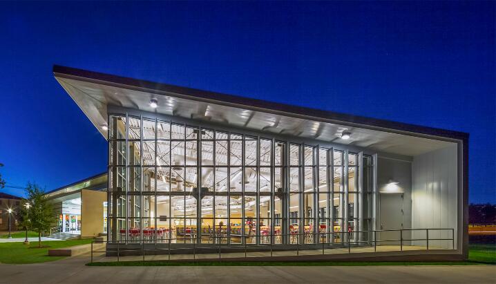 Cougar Woods Dining Hall Image